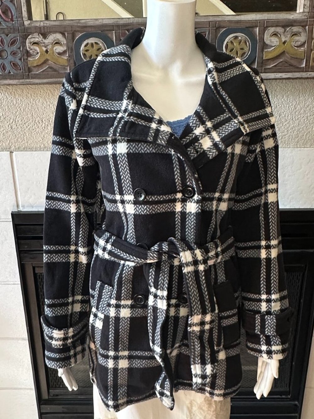 Ike Behar Plaid Black And White Coat Fleece Belted Jacket Size Small